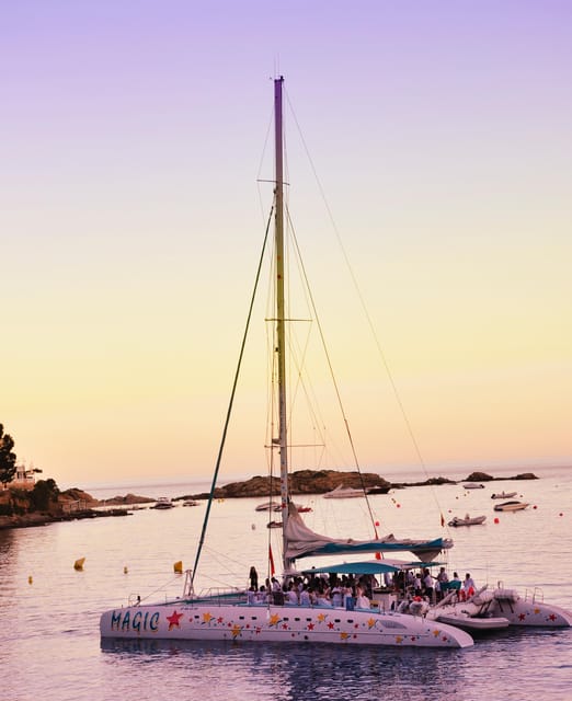 Palma de Mallorca: Sunset Sailing Catamaran Trip with Drink - Comfort, Toilets, and Practical Limits