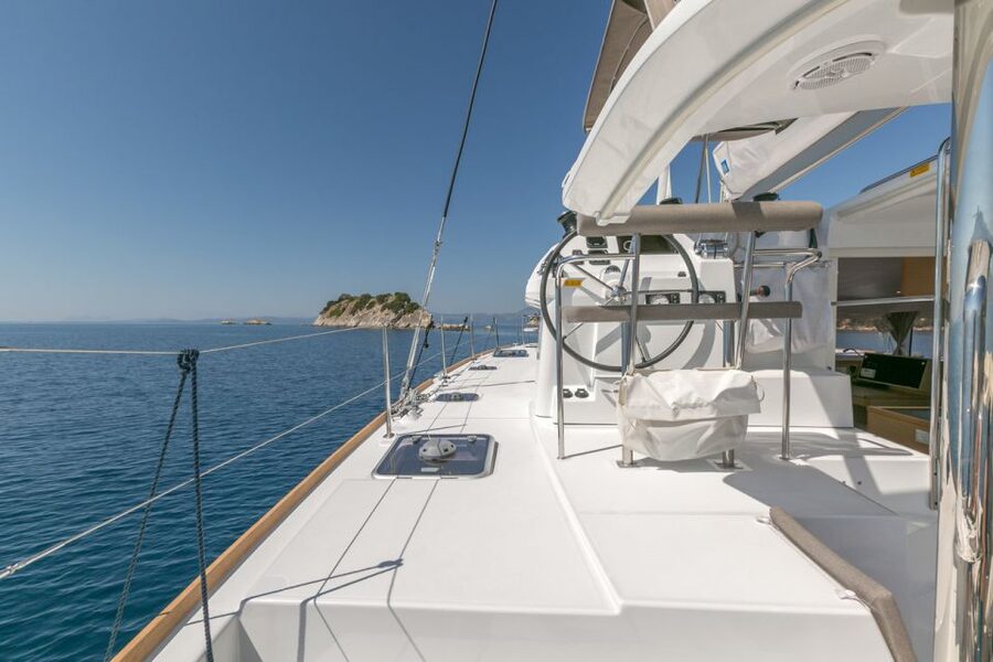 Paros: Private Catamaran Cruise with Lunch, Drinks & SUP - Swimming, snorkeling, SUP, and the underwater scooter