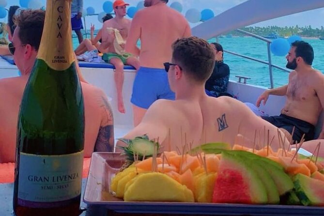 Party Boat / Catamaran Party in Punta Cana - Who Will Get the Most From This Boat Party