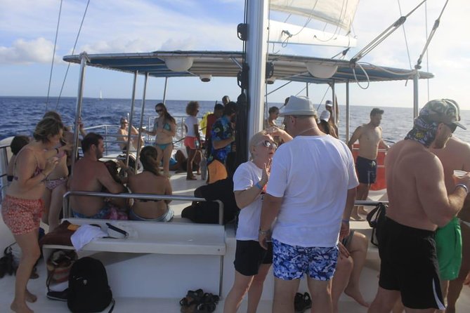 Party boat in Catamaran with Open Bar Only Adults + Snorkeling - Who will enjoy this cruise most?