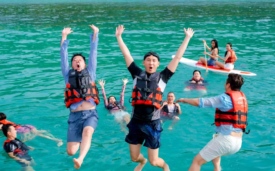 Pattaya: 2 Islands one day trip on Catamaran with Lunch - What the $124 price gets you