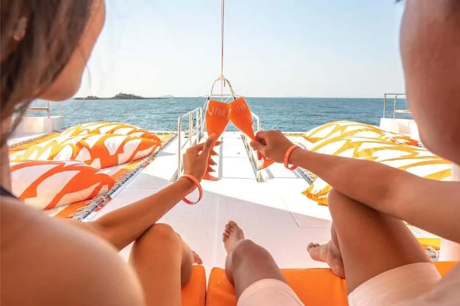 Pattaya: 3 Islands Hopping Day Tour on Catamaran with party - Key points to know before booking
