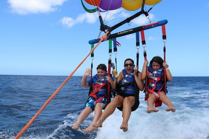 Pattaya: 3 Islands one day trip on Catamaran with Lunch - Koh Ped: monkeys and a change of pace