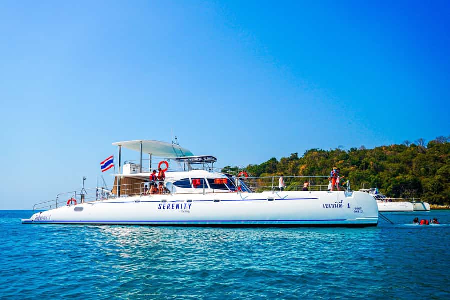 Pattaya: Exclusive 3-Island Catamaran Tour with Buffet Lunch - Koh Rin: the strongest snorkeling stop