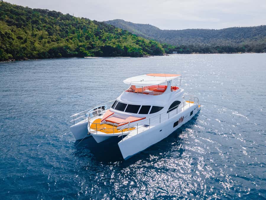 Pattaya: Private Luxury Catamaran Island Discoveries - Choosing among Koh Ped, Koh Larn, and Khram