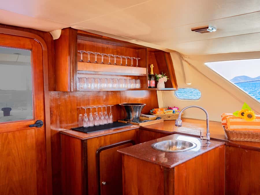 Pattaya: Private Sailing Catamaran Island Discoveries - Timing, weather, and the deposit rule