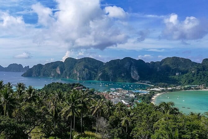 Phi Phi & Bamboo Islands Escape by Luxury Catamaran - A full day from Phuket to the Phi Phi islands