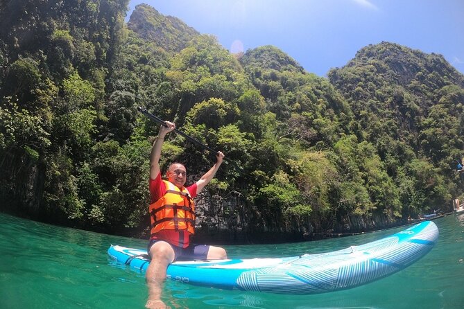 Phi Phi Island Adventure Day Tour from Phuket Speedboat/Catamaran - Phi Phi Don lunch and free time