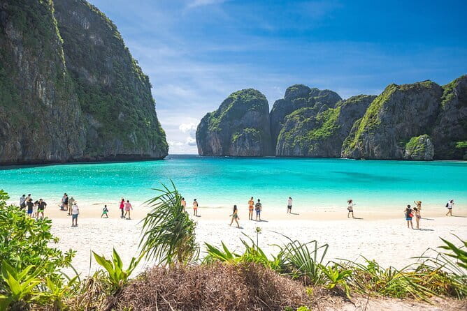 Phi Phi Islands and Khai Island by Premium Speed Catamaran - Khai Island gives you an easy first beach stop