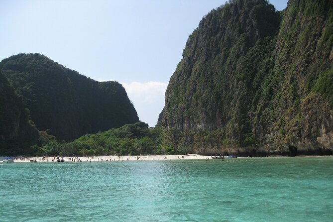 Phi Phi - Khai/Bamboo Islands Tour with Lunch by Speed Catamaran - Lunch at Phi Phi Don