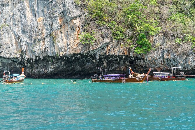 Phi Phi - Khai/Bamboo Islands Tour with Lunch by Speed Catamaran - Viking Cave and the first snorkeling stop