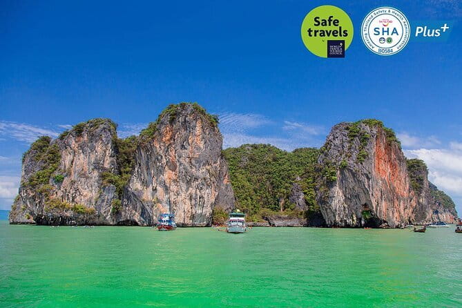 Phi Phi Maya and Maithon by Indigo Luxury Catamaran in Phuket - First snorkeling session near Phi Phi