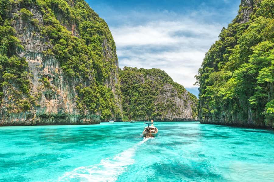 Phuket: Bamboo Island and Phi Phi Islands by Fast Catamaran - What the $123 price really buys you