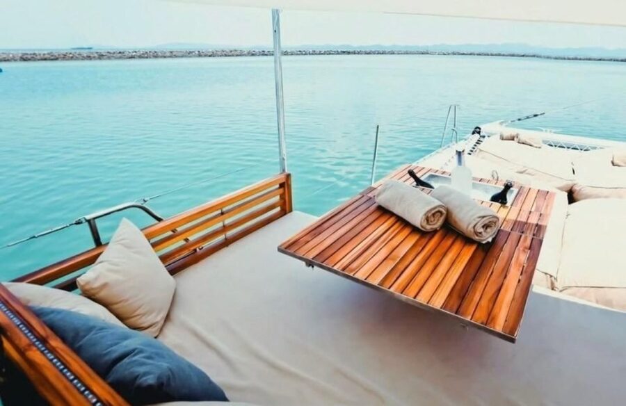 Phuket: Coral and Racha Islands Hype Luxury Catamaran - From relaxed catamaran to sunset party
