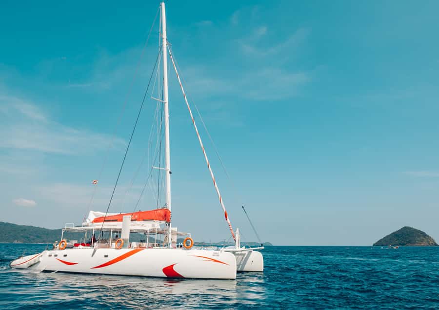 Phuket: Coral, Racha, Promthep Island Catamaran Trip & Lunch - What the crew does well