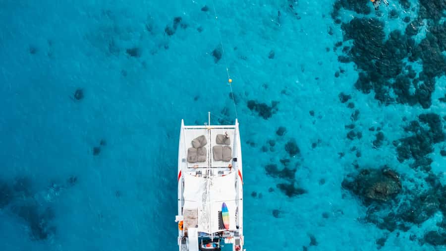 Phuket: Coral, Racha, Promthep Island Catamaran Trip & Lunch - Who will enjoy this island day?