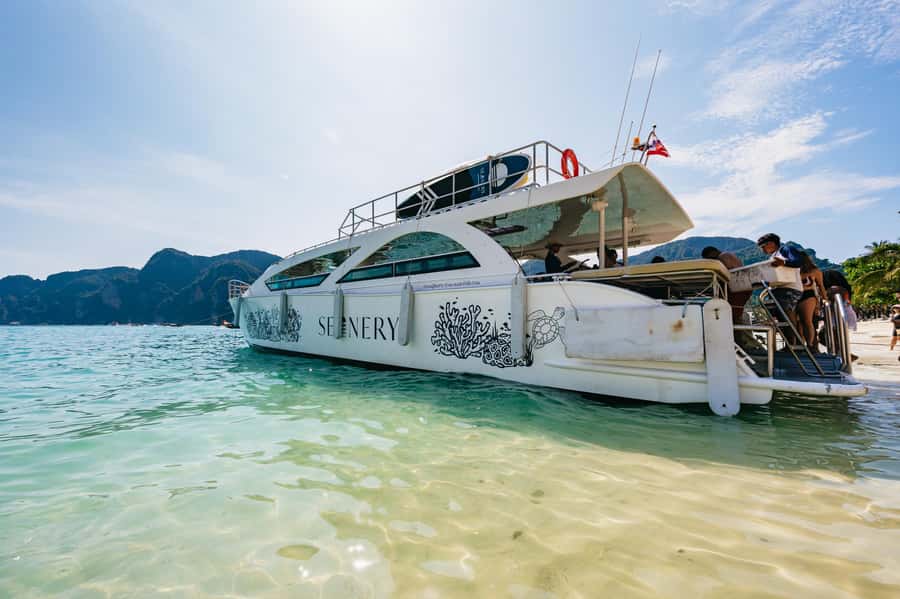 Phuket: Phi Phi Islands Day-Trip by Speed Catamaran - The crew, safety, and day-to-day service