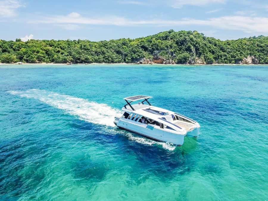 Phuket: Phi Phi & Maithon Island Day Trip by Power Catamaran - Key points to know before booking
