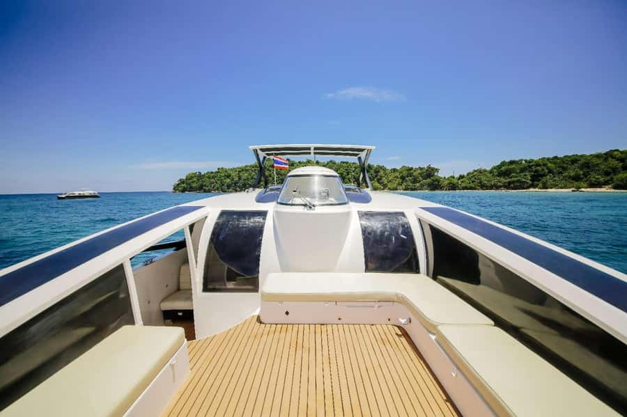 Phuket: Phi Phi & Maithon Island Day Trip by Power Catamaran - Maya Bay and the limits of a famous stop