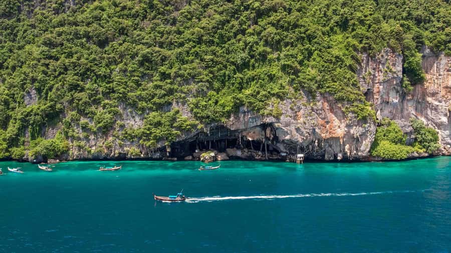 Phuket: Phi Phi, Maya & Bamboo By Premium Speed Catamaran - Viking Cave and Monkey Bay from the water