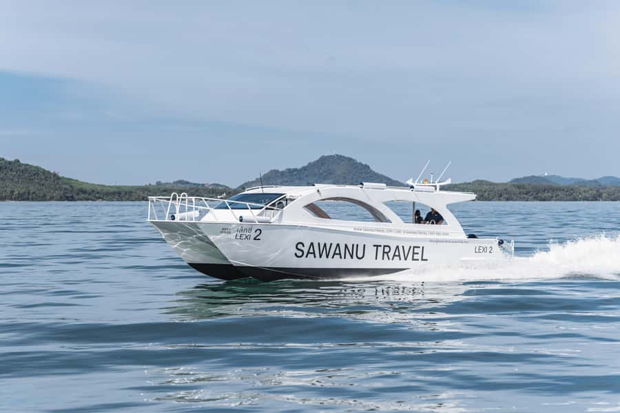 Phuket: Phi Phi, Maya & Bamboo By Premium Speed Catamaran - Snorkeling and lunch on Phi Phi Don