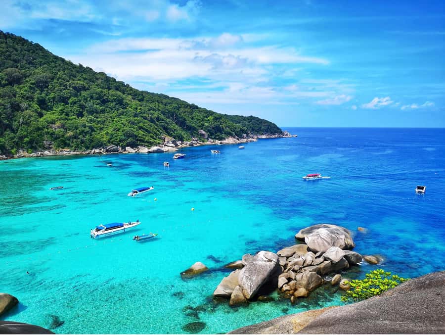 Phuket: Similan Island Day Trip by Speed Boat Catamaran - Food, drinks, and the return to Thap Lamu