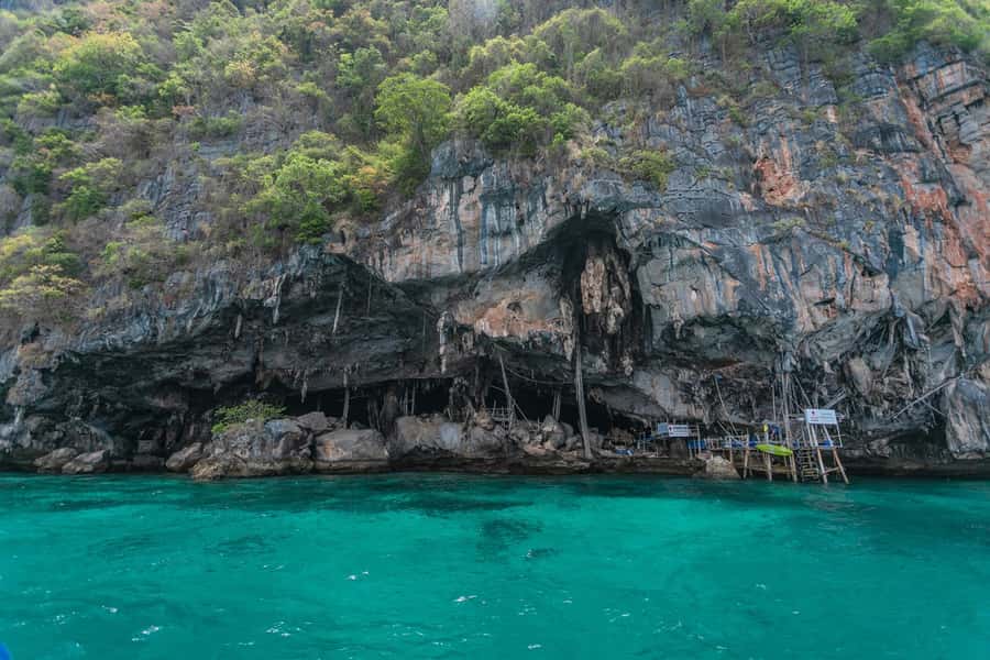 Phuket: Ultimate Phi Phi & Maya Bay Speed Catamaran Tour - Monkey Beach and Monkey Bay