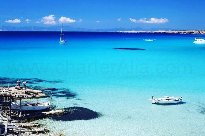 Platja de Migjorn Private Catamaran Full Day Trip - Why Platja de Migjorn works so well by catamaran