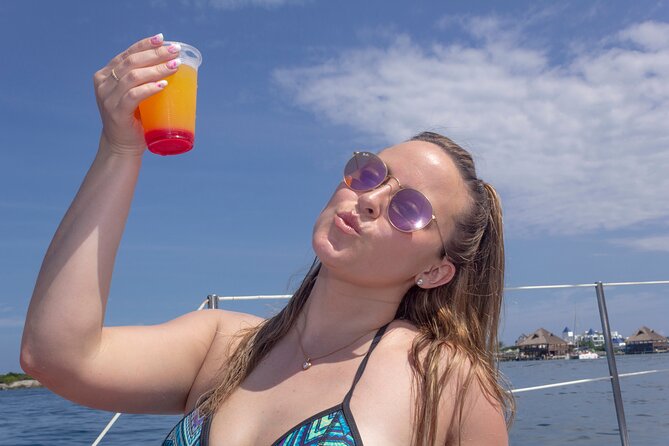 Premium Isla Mujeres Tour by Private Catamaran - What the open bar really adds