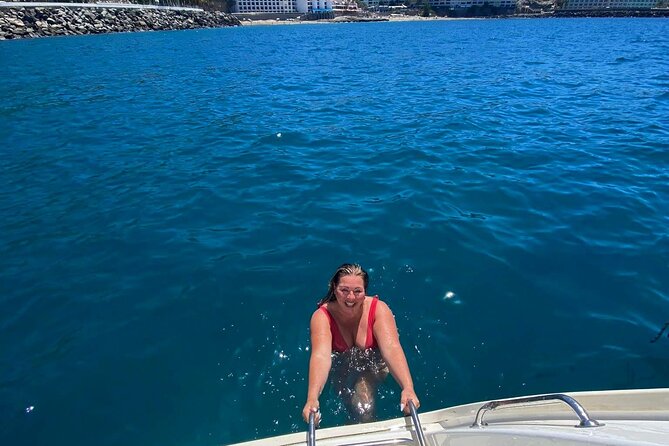 Private 4 hour Catamaran cruise in south coast of Gran Canaria - The hosts make the private format work
