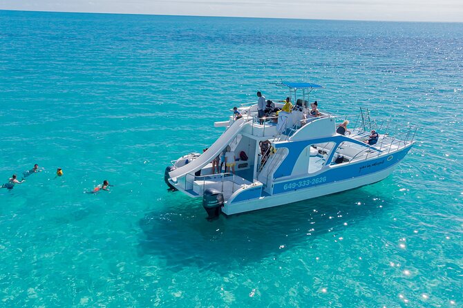 Private 4-Hour Catamaran Tour from Providenciales in Turks and Caicos - The crew is a major part of the value