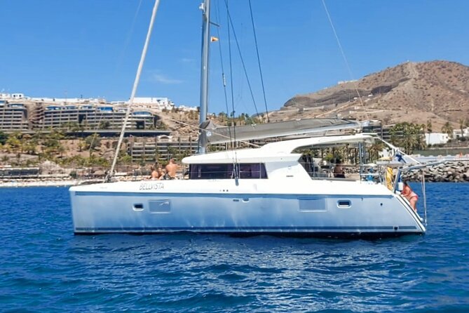 Private 5 hour catamaran cruise in south of Gran Canaria - Calm bays, swimming, snorkeling, and paddleboarding
