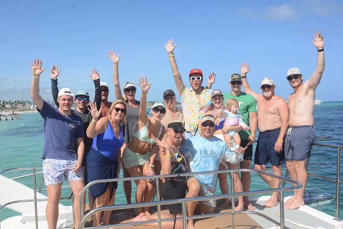 Private Catamaran Booze Cruise & Snorkeling - How the $759 price works for your group