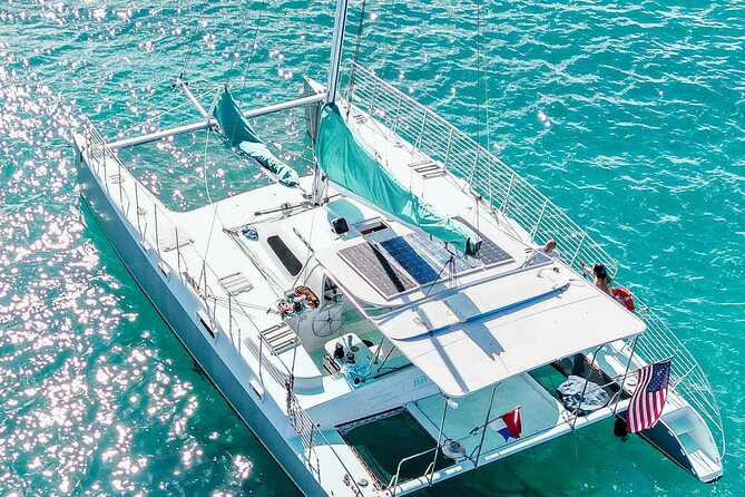 Private Catamaran Charter in Waikiki (1-6 Guests) - What makes Diamond Head special from the water