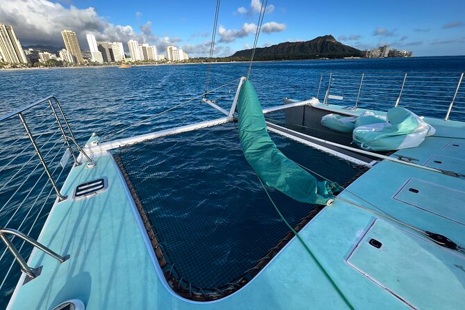 Private Catamaran Charter in Waikiki (1-6 Guests) - Who will enjoy this most