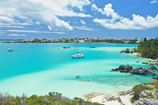 Private Catamaran Charter on Elusive - Snorkeling reefs and shipwreck waters