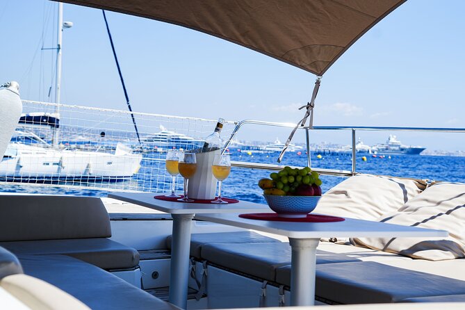 Private catamaran cruise, Lérins Islands, Antibes , Cannes - A private experience that suits groups