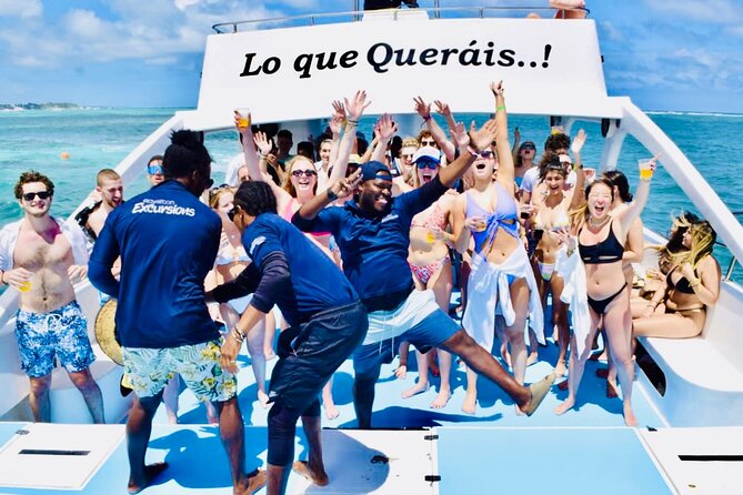 Private Catamaran Cruise with Slide & unlimited drinks - Food, drinks, and what open bar really means