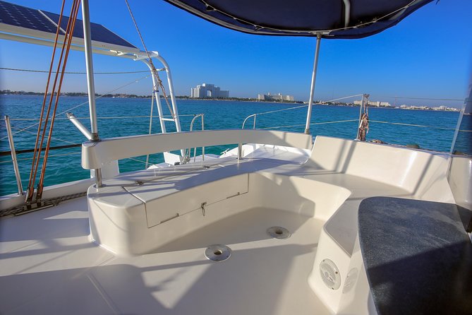 Private Catamaran from Cancun to Isla Mujeres | For up to 30 pepl - The crew is central to the experience