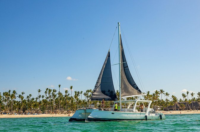 Private Catamaran + Private Parasailing - up to 20 passengers - Safety, comfort, and the flight itself