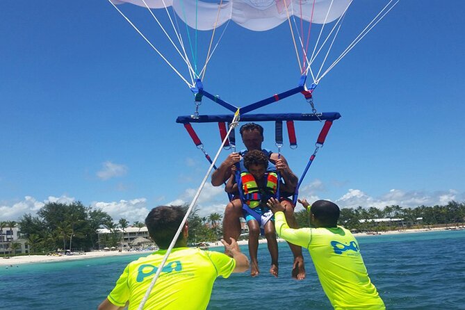Private Catamaran + Private Parasailing - up to 20 passengers - Booking details and weather concerns