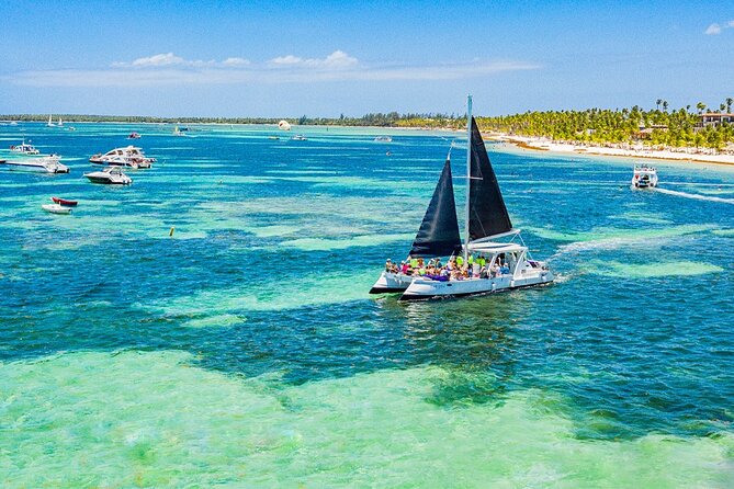 Private Catamaran Snorkeling Family Adventure - A private catamaran instead of a crowded excursion boat