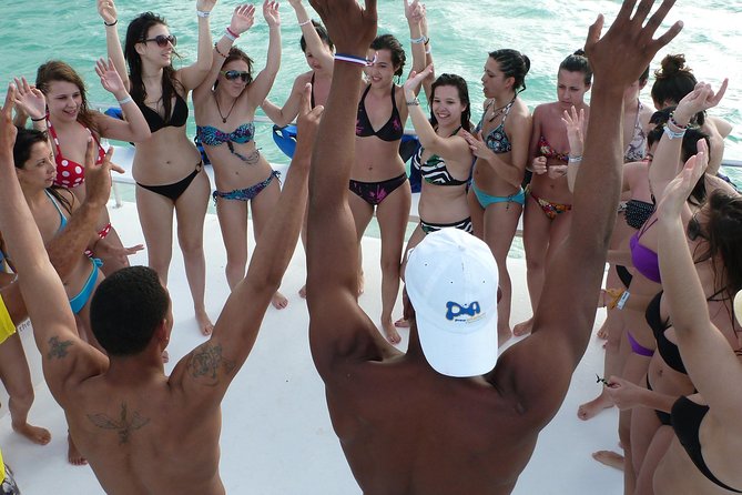Private Catamaran Snorkeling Family Adventure - The photographer is useful, but set a firm budget