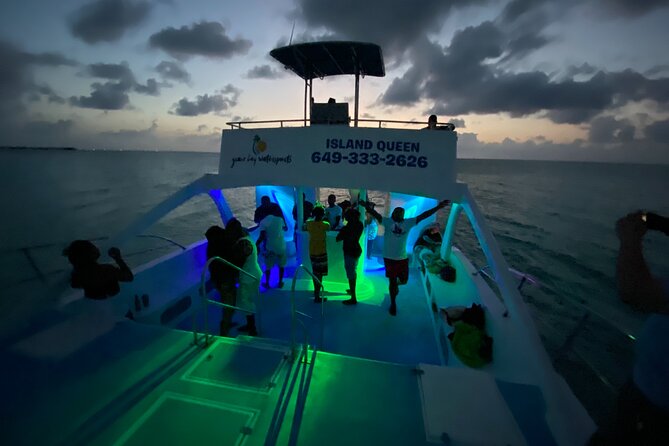 Private Catamaran Sunset Cruise in Turks and Caicos - Drinks, Snacks, and the Onboard Mood