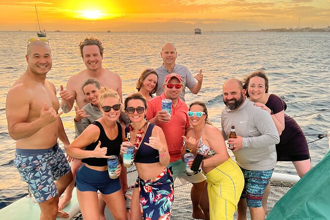 Private Catamaran Sunset Sail in Waikiki - Sailing the Waikiki coast as the sky changes