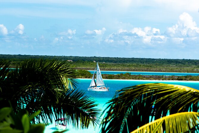 Private Catamaran Tour - Isla de los Pájaros and the quiet finish