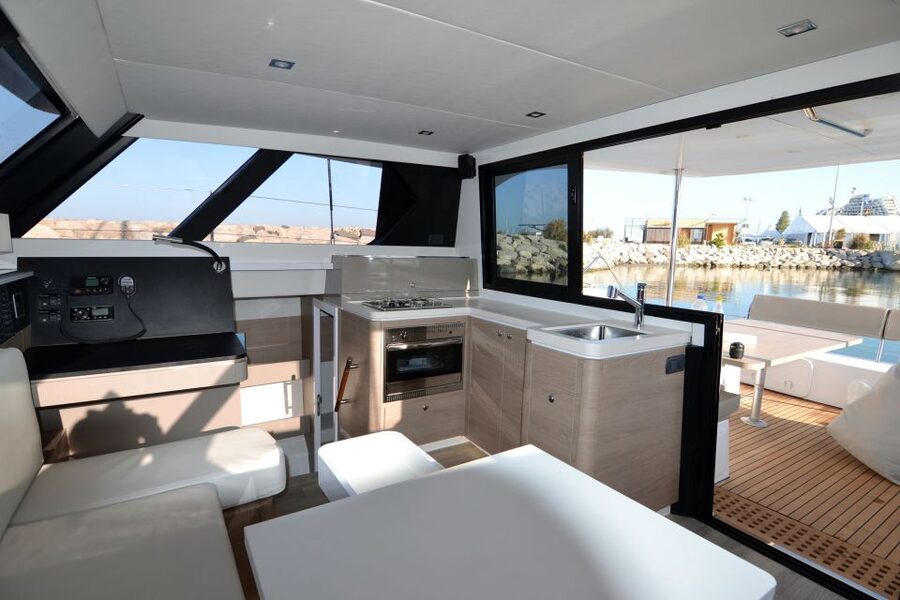 Private Catamaran Tour in Polignano a Mare - Meeting point and practical planning