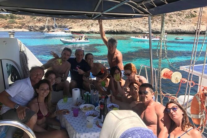 Private Catamaran Tour to the Maddalena Archipelago from Cannigione - What the Private Price Means