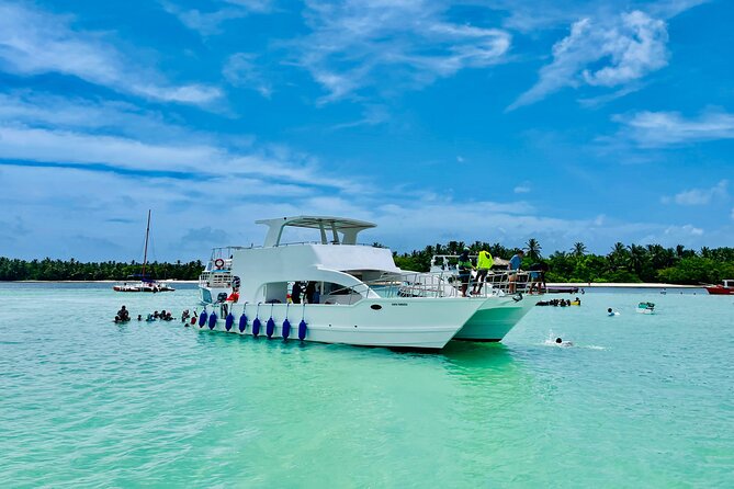 Private Catamaran with Sound system, Slide, Open bar & Snorkeling - Key points to know before booking