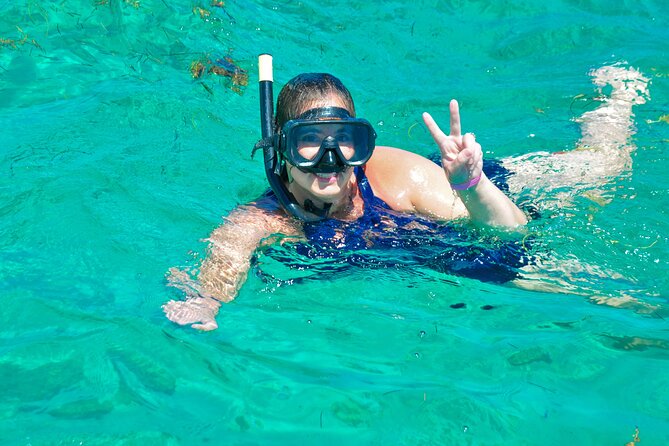 Private Catamaran wonderful Snorqueling slide & entartaiment team - Who will enjoy this catamaran most